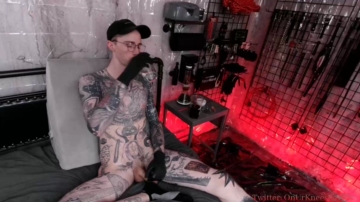 Tattedtrevorsmith  25-09-2021 video assplay